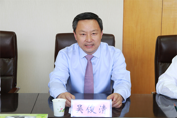 新葡官方网站举行荣聘金智新院士仪式 新葡官方网站举行荣聘金智新院士仪式