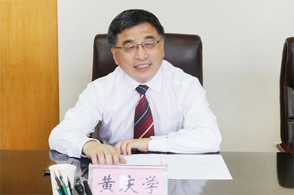 新葡官方网站举行荣聘金智新院士仪式 新葡官方网站举行荣聘金智新院士仪式
