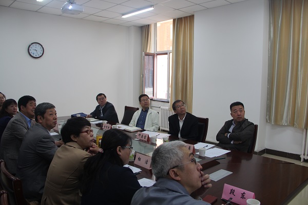 金智新院士到新葡官方网站经济管理学院调研 金智新院士到新葡官方网站经济管理学院调研