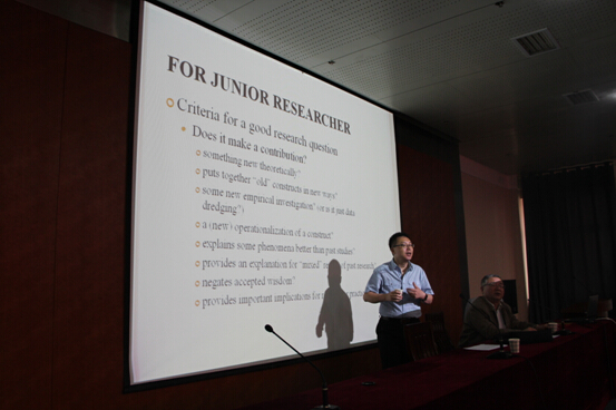 美国宾夕法尼亚大学冉冰教授来新葡官方网站作学术报告 美国宾夕法尼亚大学冉冰教授来新葡官方网站作学术报告
