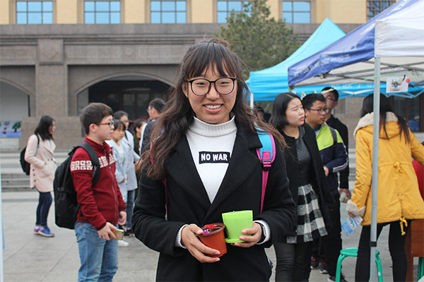 我院成功举办第七届全国大学生绿植领养活动 我院成功举办第七届全国大学生绿植领养活动