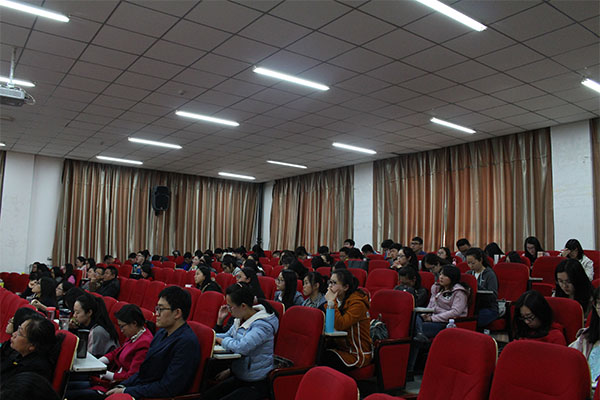 中国矿业大学龙如银教授来新葡官方网站作讲座